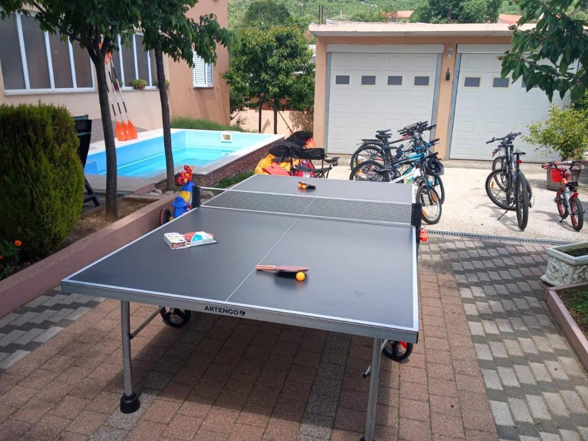 אימוטסקי Apartment Vrljika,With Private Pool,Bikes,Garage מראה חיצוני תמונה