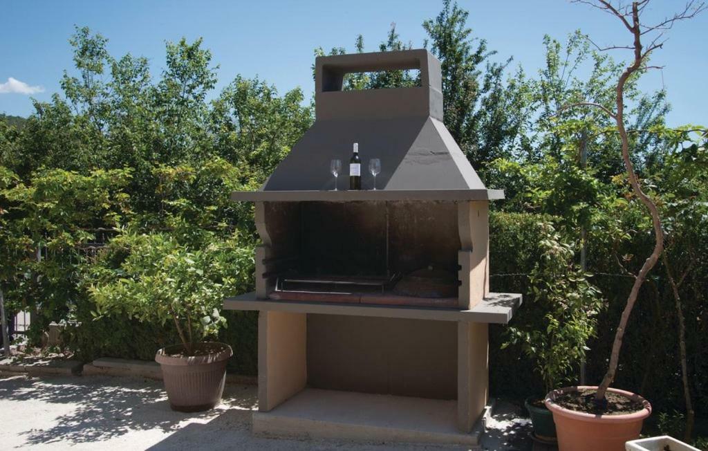 אימוטסקי Apartment Vrljika,With Private Pool,Bikes,Garage מראה חיצוני תמונה
